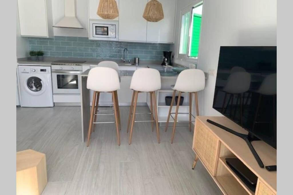 Renovated 2 Bedroom Bungalow In Playa Del Ingles มาสปาโลมาส ภายนอก รูปภาพ